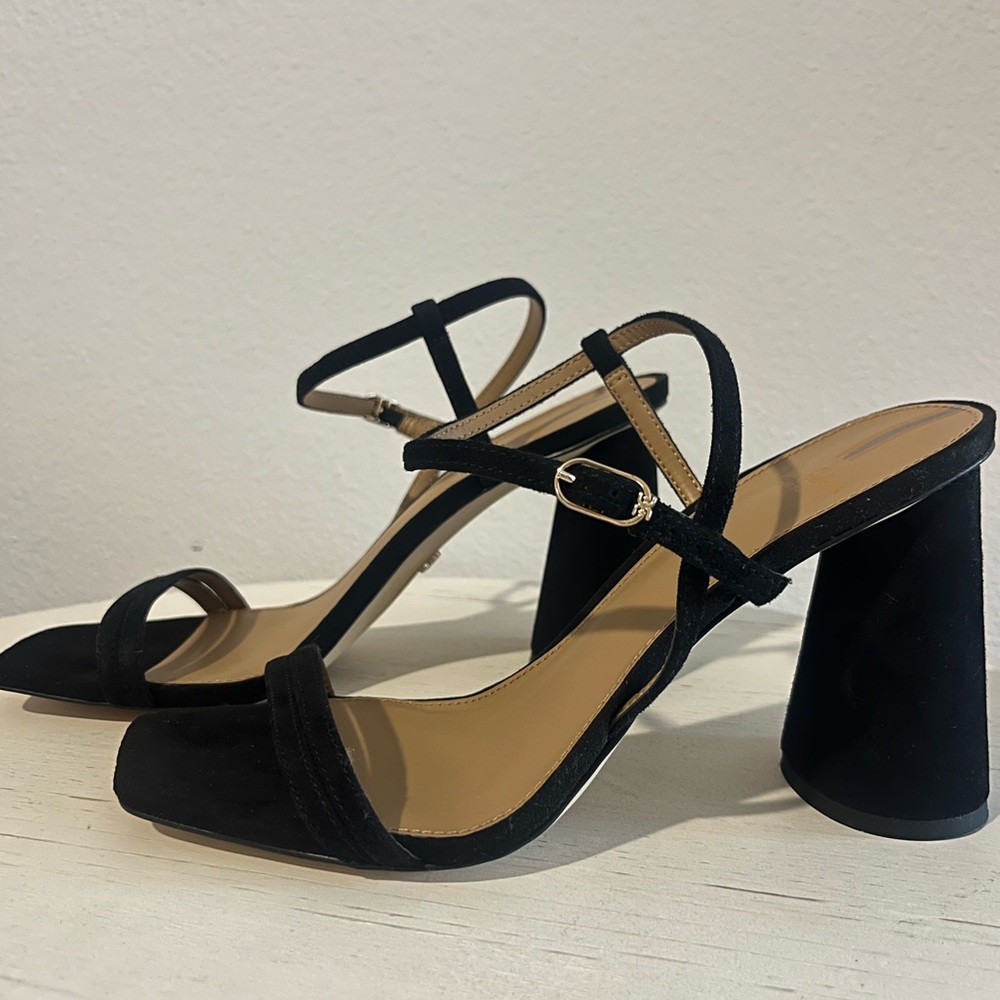 Sam Edelman Black Chunky Thin Strap Heel NWOT